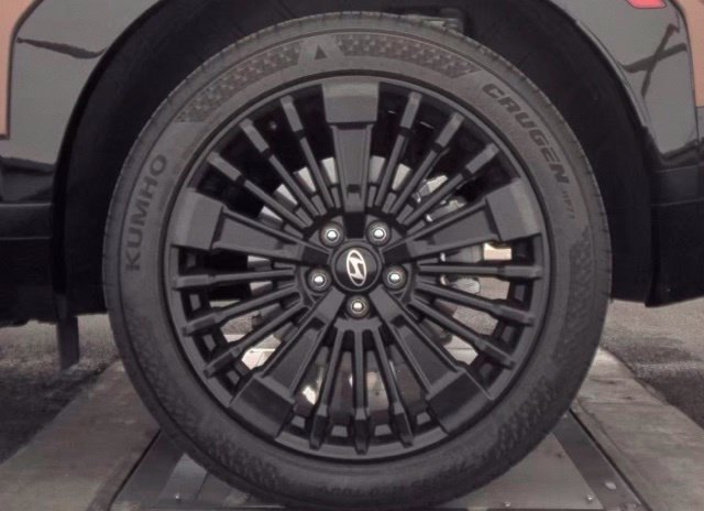Used 2025 Hyundai Santa Fe Calligraphy FWD image 19