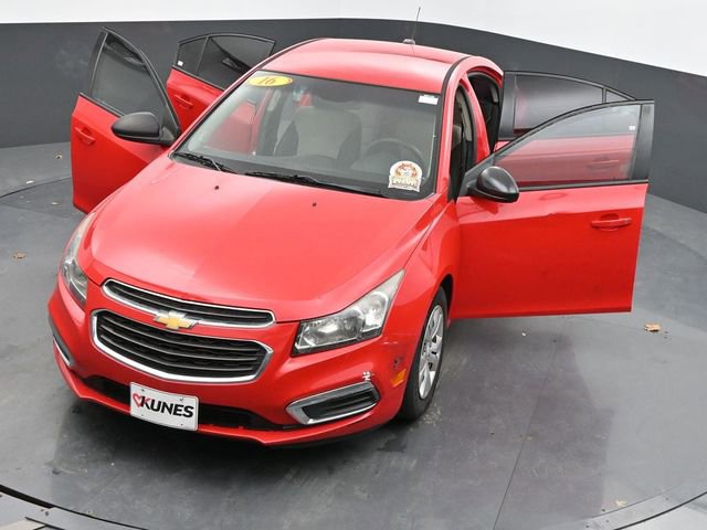 Used 2016 Chevrolet Cruze LS FWD image 40