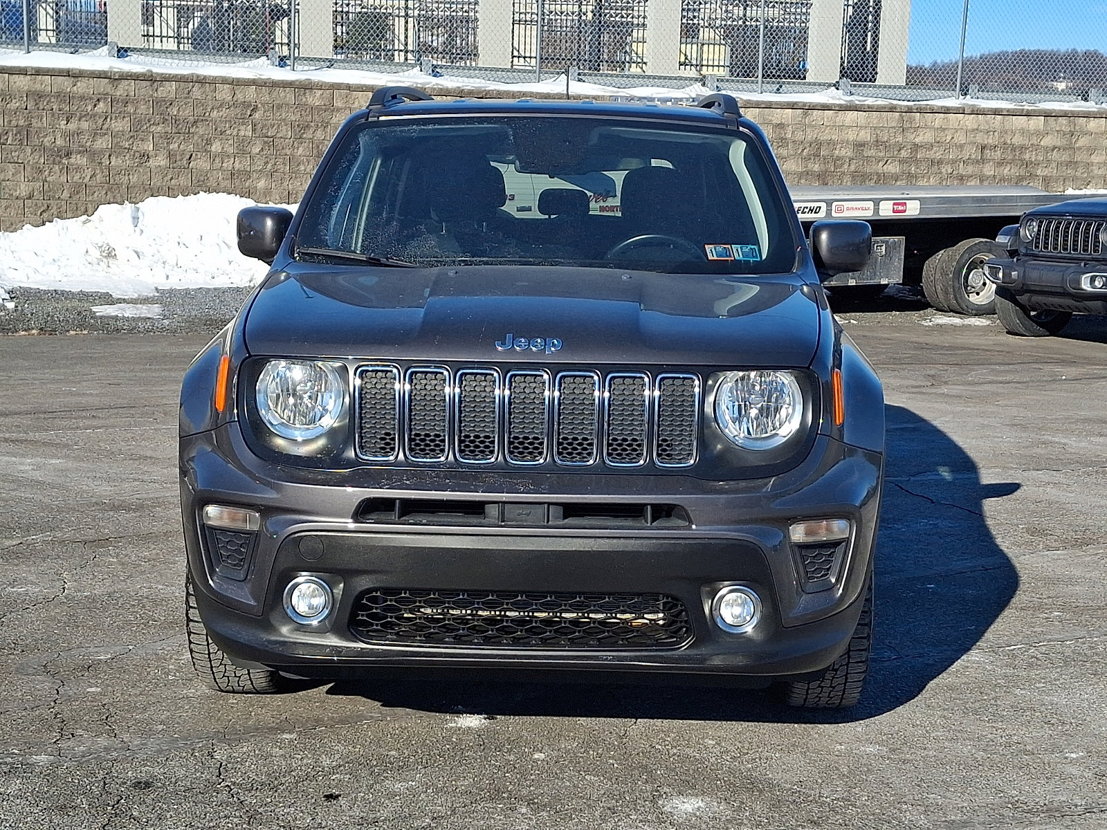 Used 2020 Jeep Renegade Latitude w/ Cold Weather Group AWD/4WD image 2