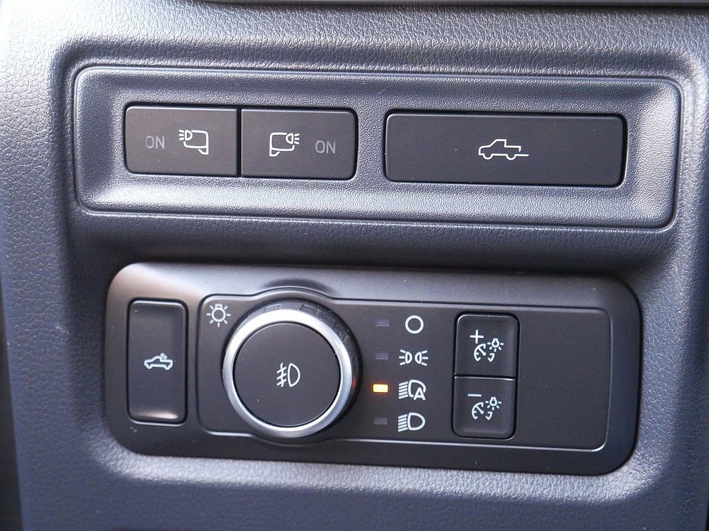 Used 2022 Ford F150 Lariat w/ Equipment Group 502A High AWD/4WD image 29