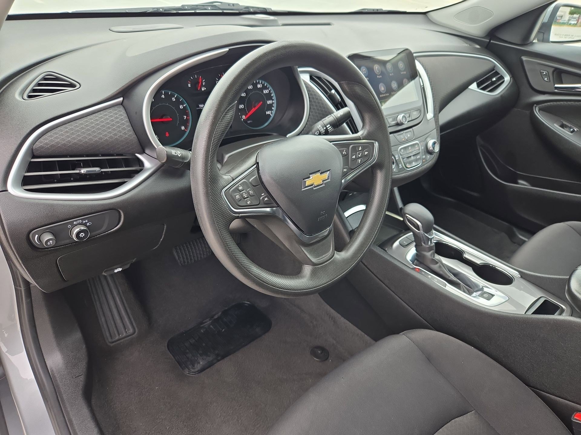 Used 2024 Chevrolet Malibu LT FWD image 12
