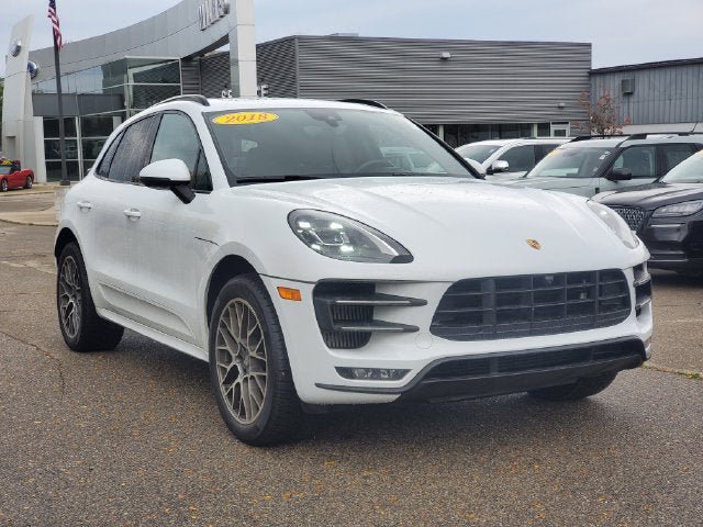 Used 2018 Porsche Macan Turbo AWD/4WD image 2