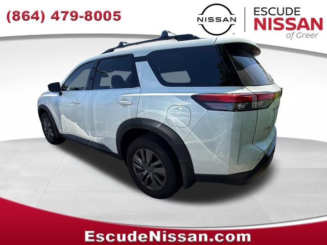 Certified 2025 Nissan Pathfinder SV FWD image 4