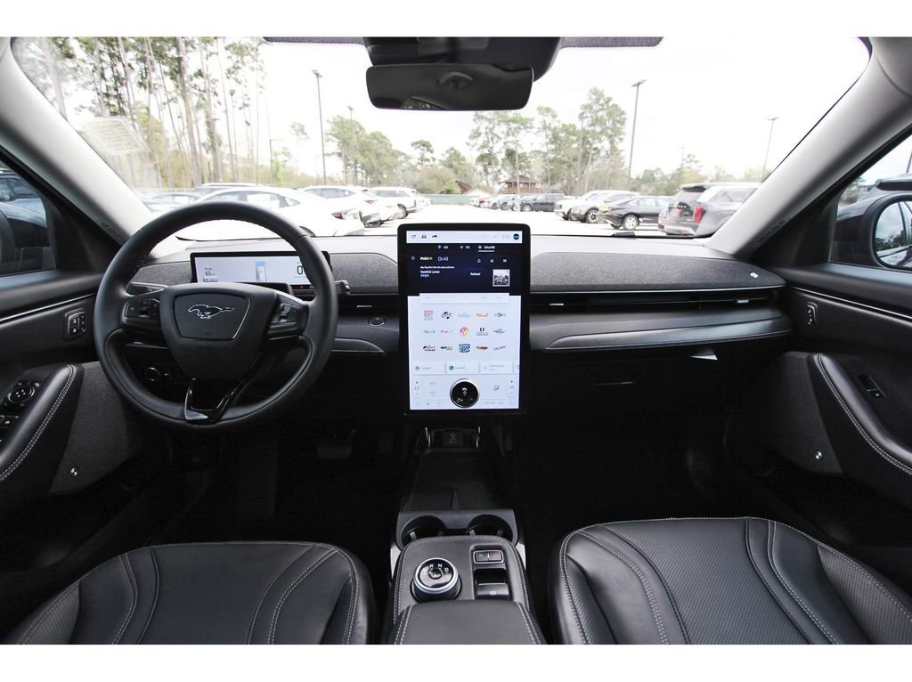 Used 2023 Ford Mustang Mach-E Premium image 12