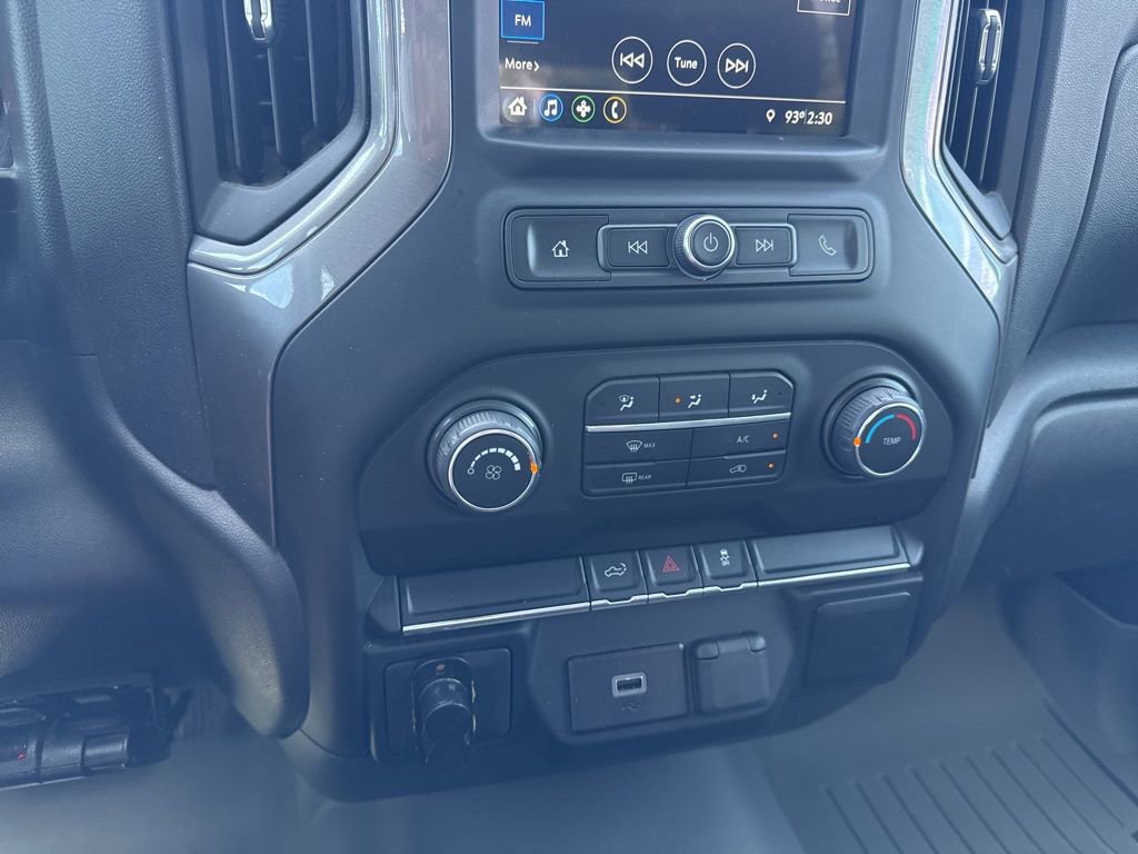 Used 2019 Chevrolet Silverado 1500 Custom w/ Custom Value Package image 16