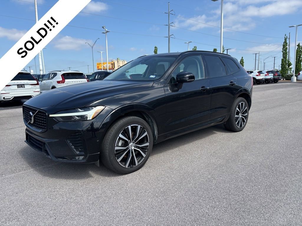 Used 2023 Volvo XC60 B5 Plus w/ Climate Package AWD/4WD image 1