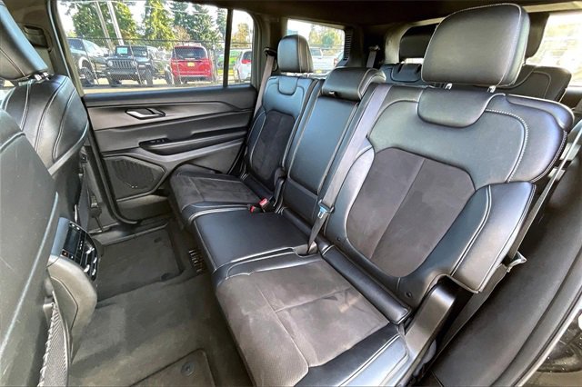 Used 2024 Jeep Grand Cherokee L Laredo image 26