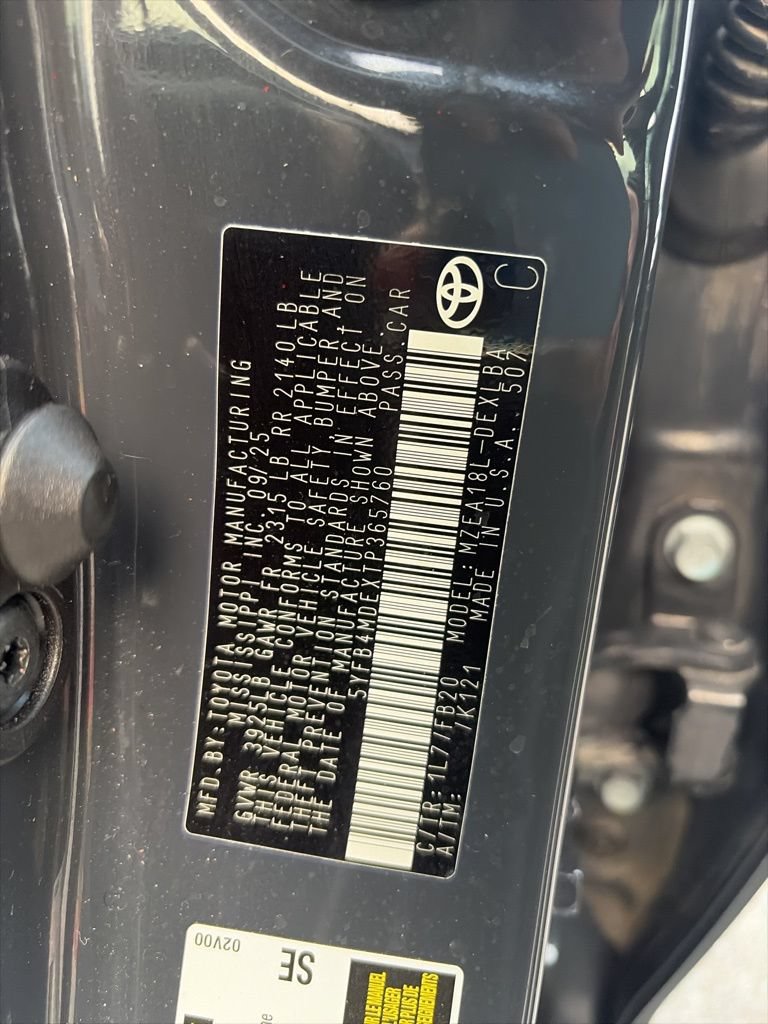 Used 2026 Toyota Corolla LE FWD image 33