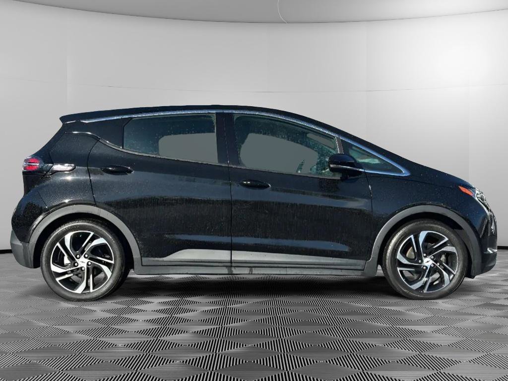 Used 2023 Chevrolet Bolt LT w/ Infotainment Package image 6