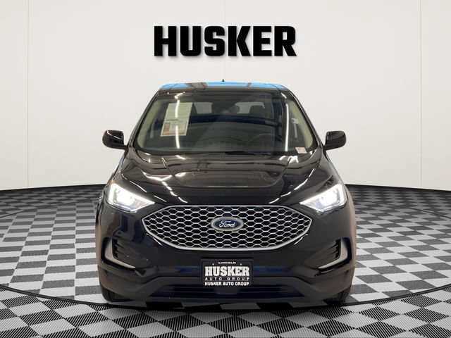 Used 2024 Ford Edge SEL AWD/4WD image 3