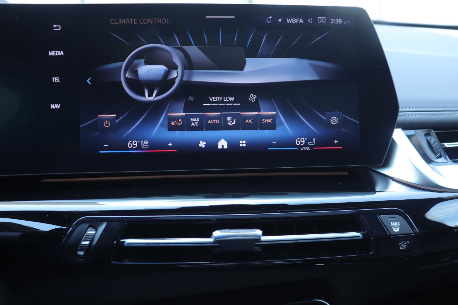 Used 2025 BMW X1 xDrive28i w/ Premium Package image 34