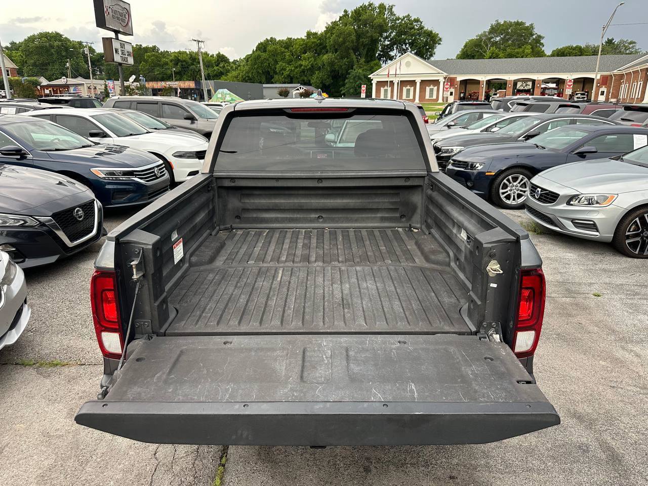 Used 2017 Honda Ridgeline RT image 36