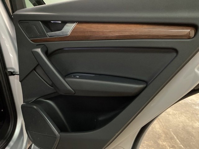 Used 2023 Audi Q5 2.0T Premium w/ Convenience Package image 75