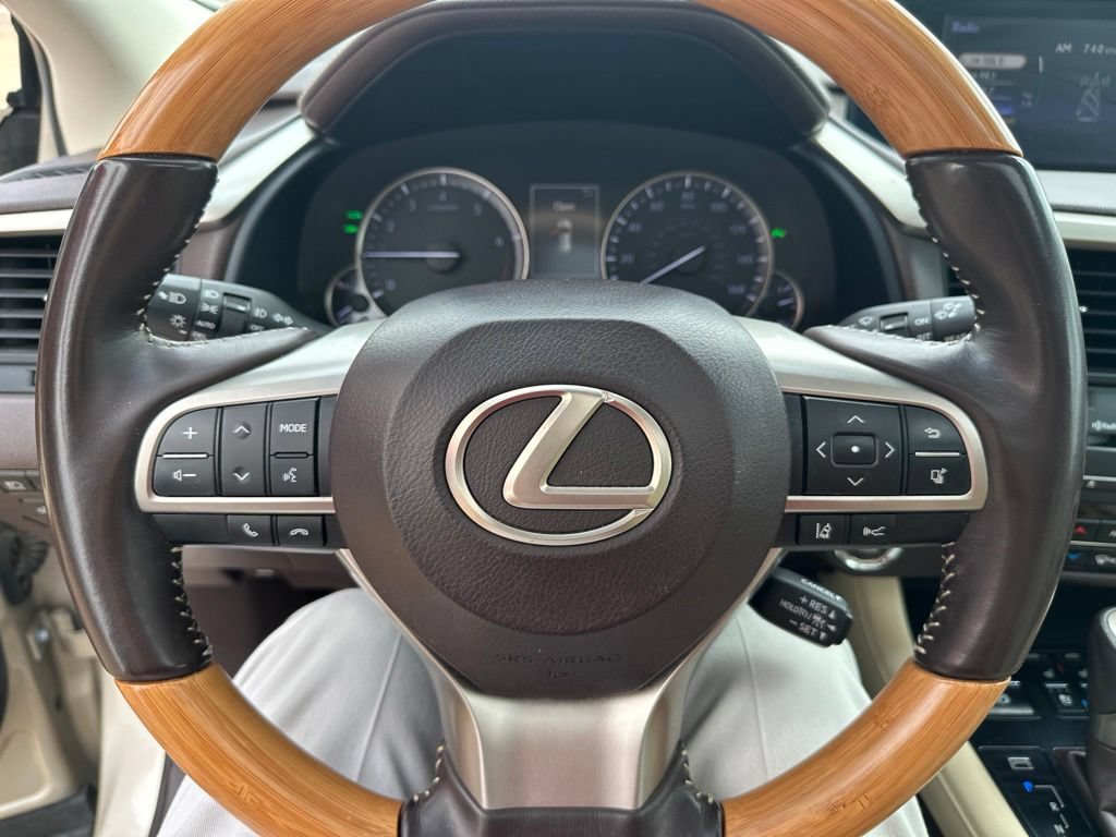 Used 2018 Lexus RX 350L AWD w/ Premium Package image 13