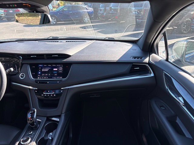 Used 2020 Cadillac XT5 Premium Luxury w/ LPO, Floor Liner Package FWD image 22