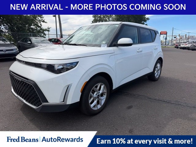 Used 2023 Kia Soul S FWD image 3