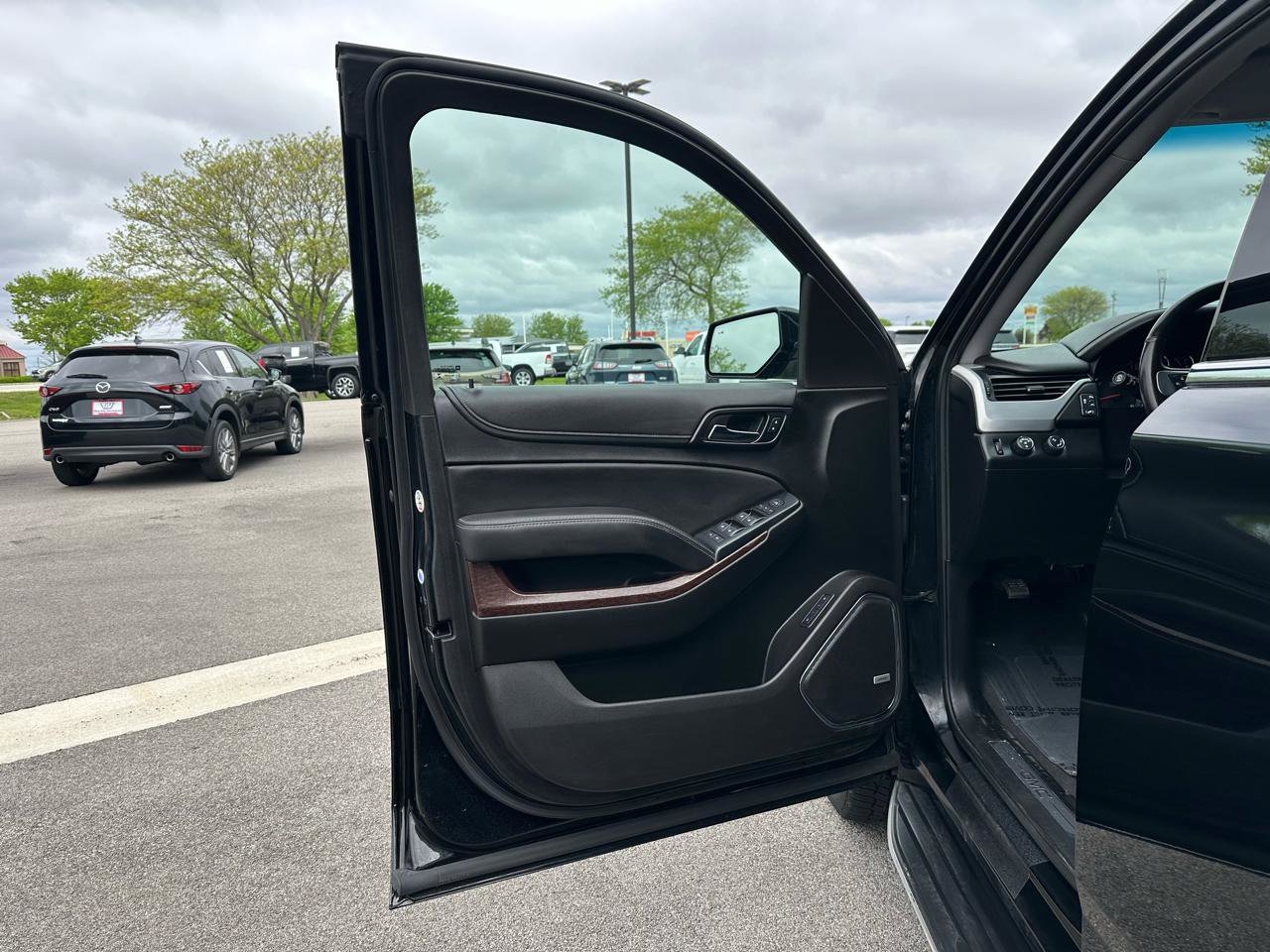 Used 2020 GMC Yukon XL SLT AWD/4WD image 11