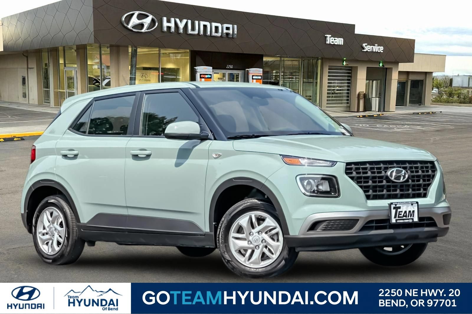 Certified 2026 Hyundai Venue SE FWD image 1