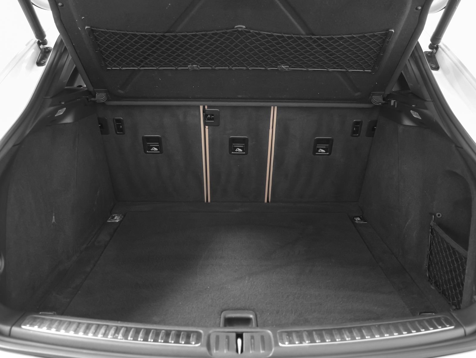 Certified 2021 Porsche Macan S image 20