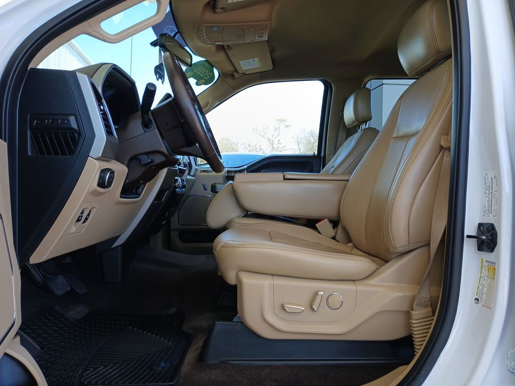 Used 2018 Ford F150 Lariat image 19