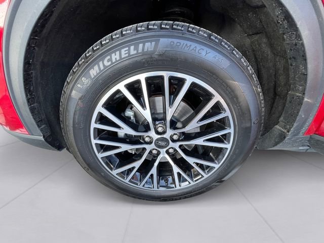 Used 2025 Ford Escape SE w/ PHEV Premium Package image 9