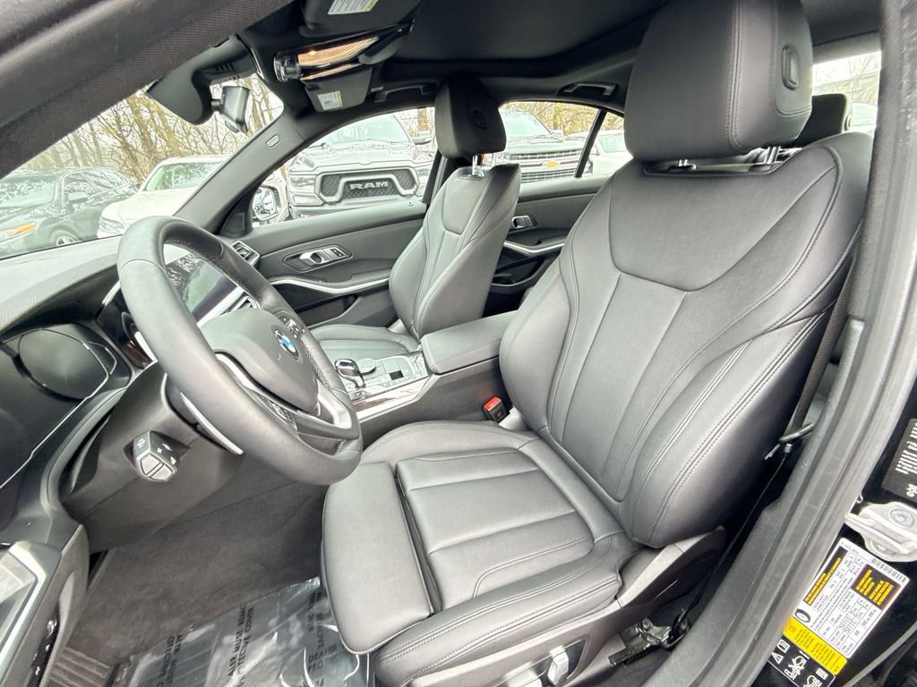 Used 2021 BMW 330i xDrive Sedan w/ Convenience Package image 13
