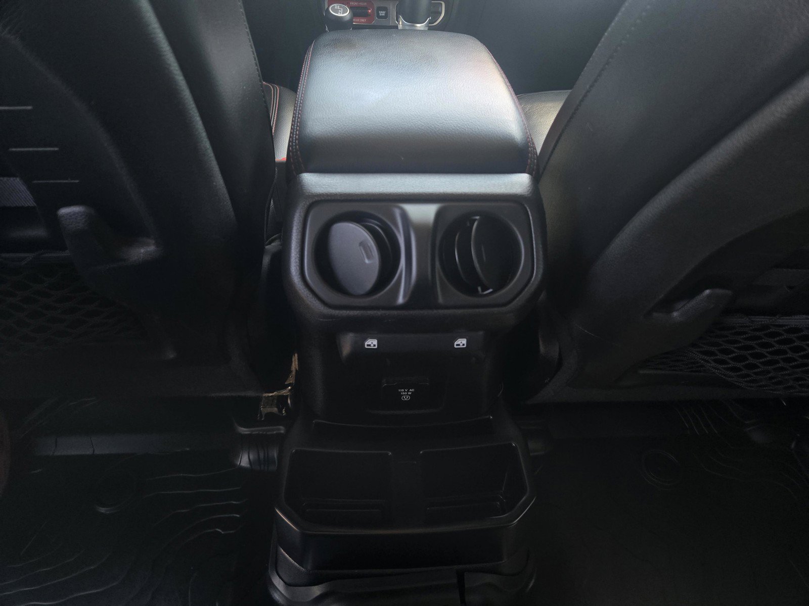 Used 2018 Jeep Wrangler Unlimited Rubicon w/ Dual Top Group AWD/4WD image 6