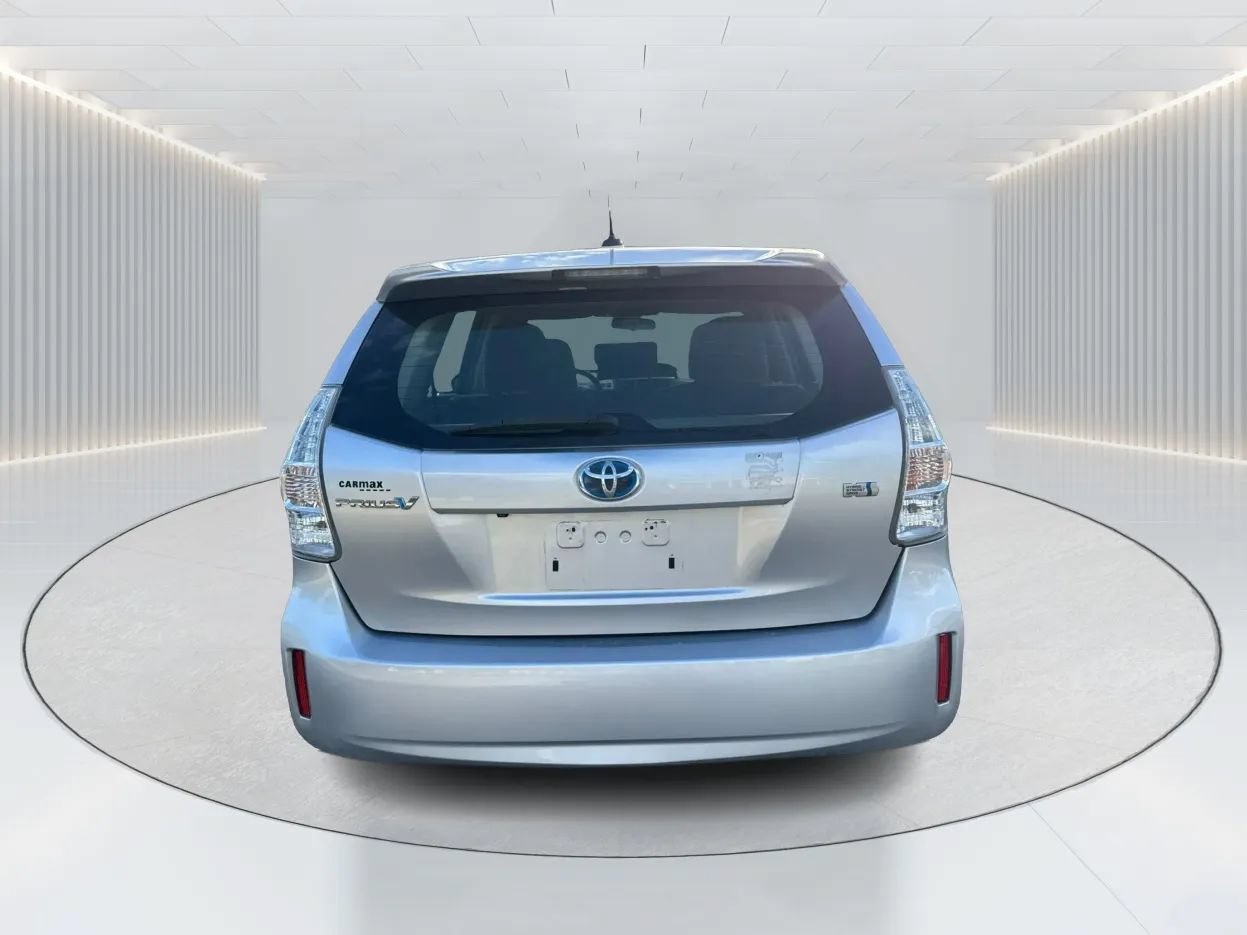 Used 2012 Toyota Prius V Three FWD image 5