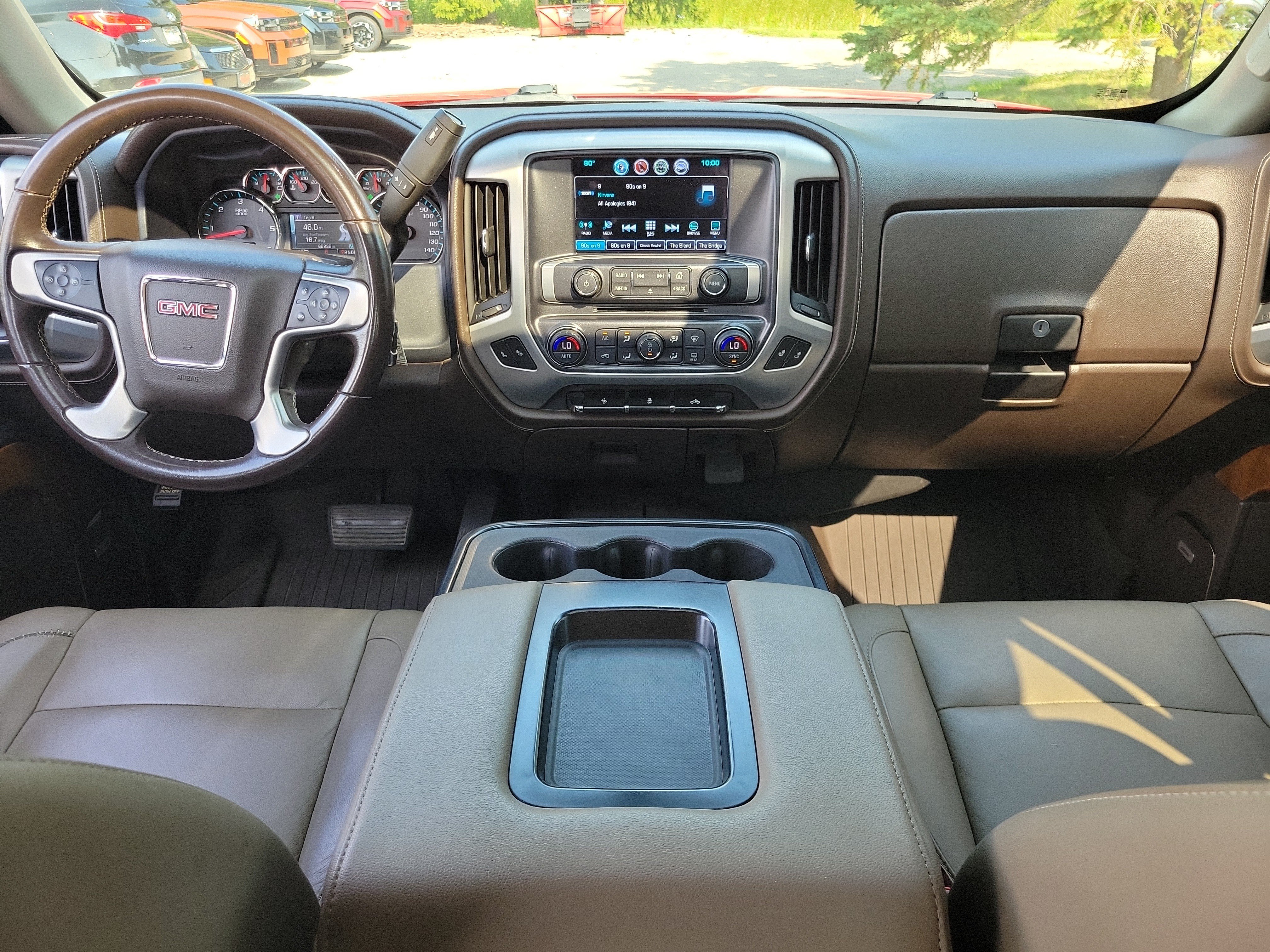 Used 2018 GMC Sierra 1500 SLT w/ SLT Premium Package AWD/4WD image 9