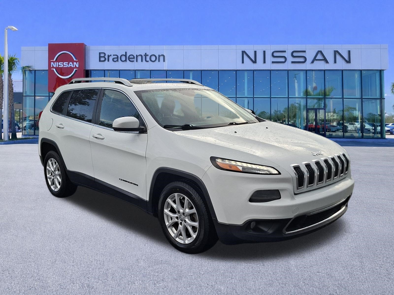 Used 2014 Jeep Cherokee Limited FWD image 3
