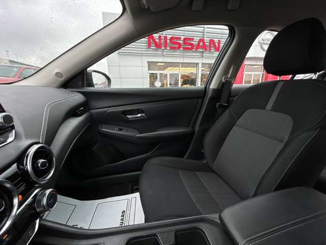 Used 2025 Nissan Sentra SV FWD image 39