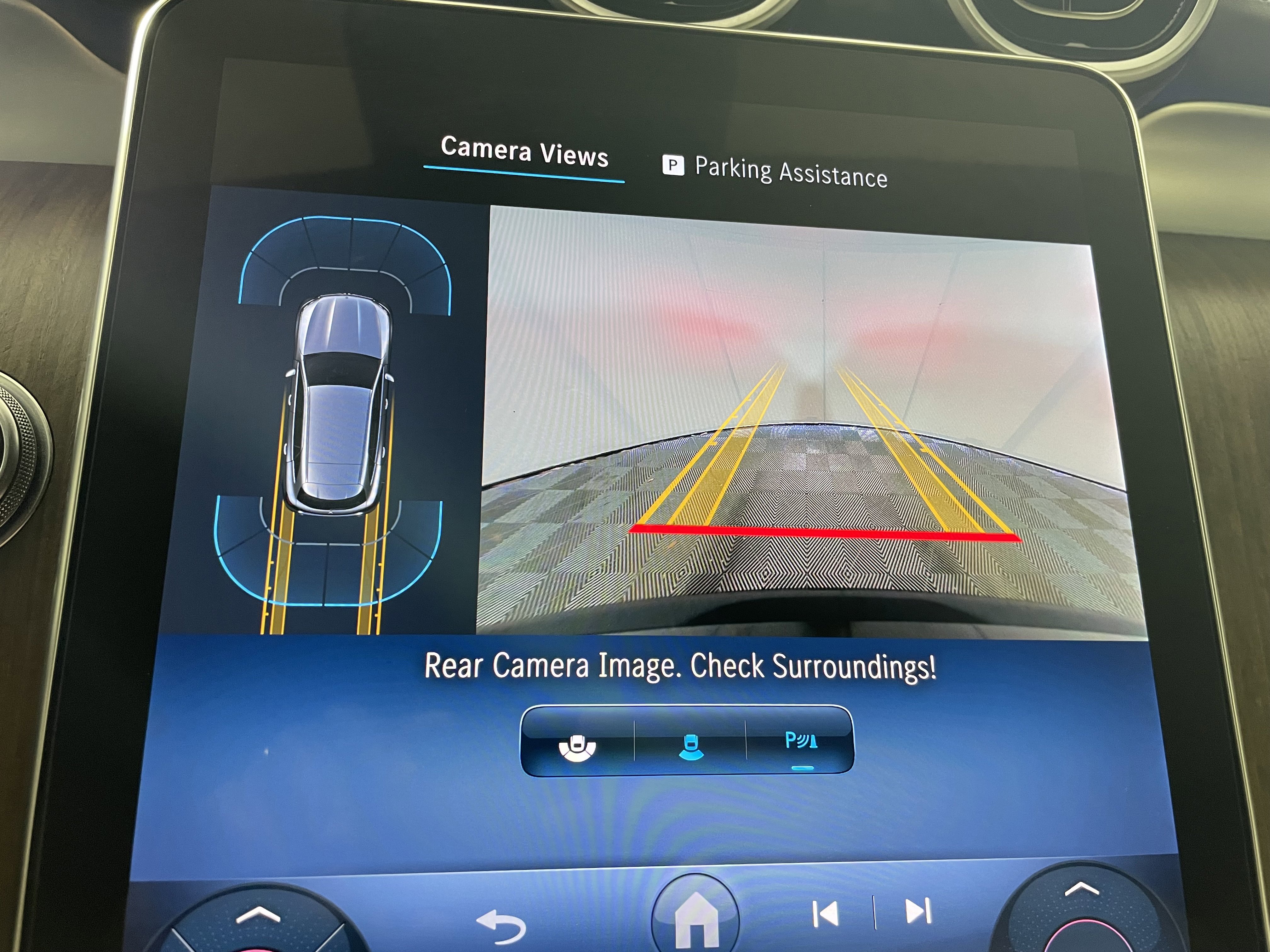 Used 2024 Mercedes-Benz GLC 300 4MATIC image 22