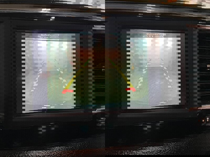 Used 2020 Chrysler Pacifica Touring-L image 13