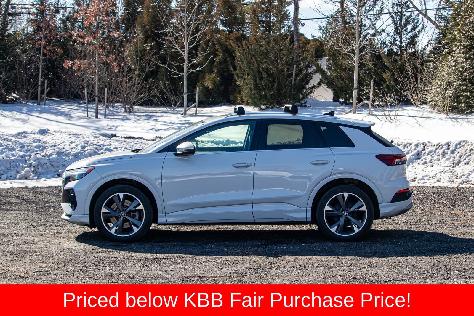 Used 2022 Audi Q4 e-tron Premium Plus AWD/4WD image 4