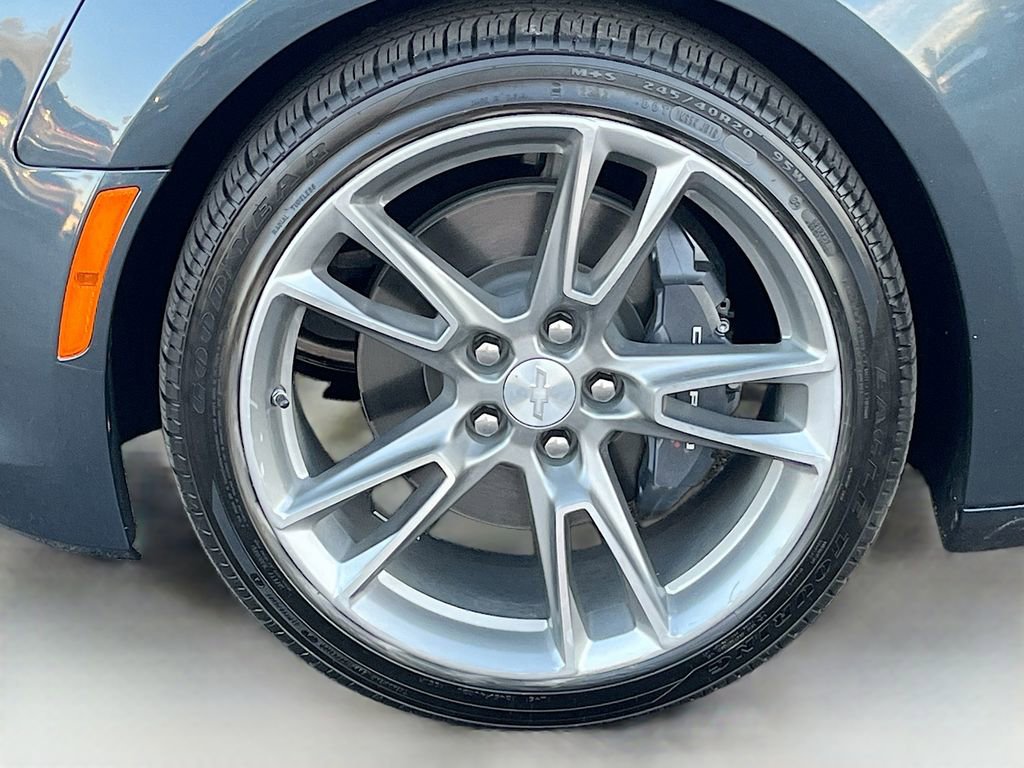 Used 2023 Chevrolet Camaro LT w/ Technology Package image 29