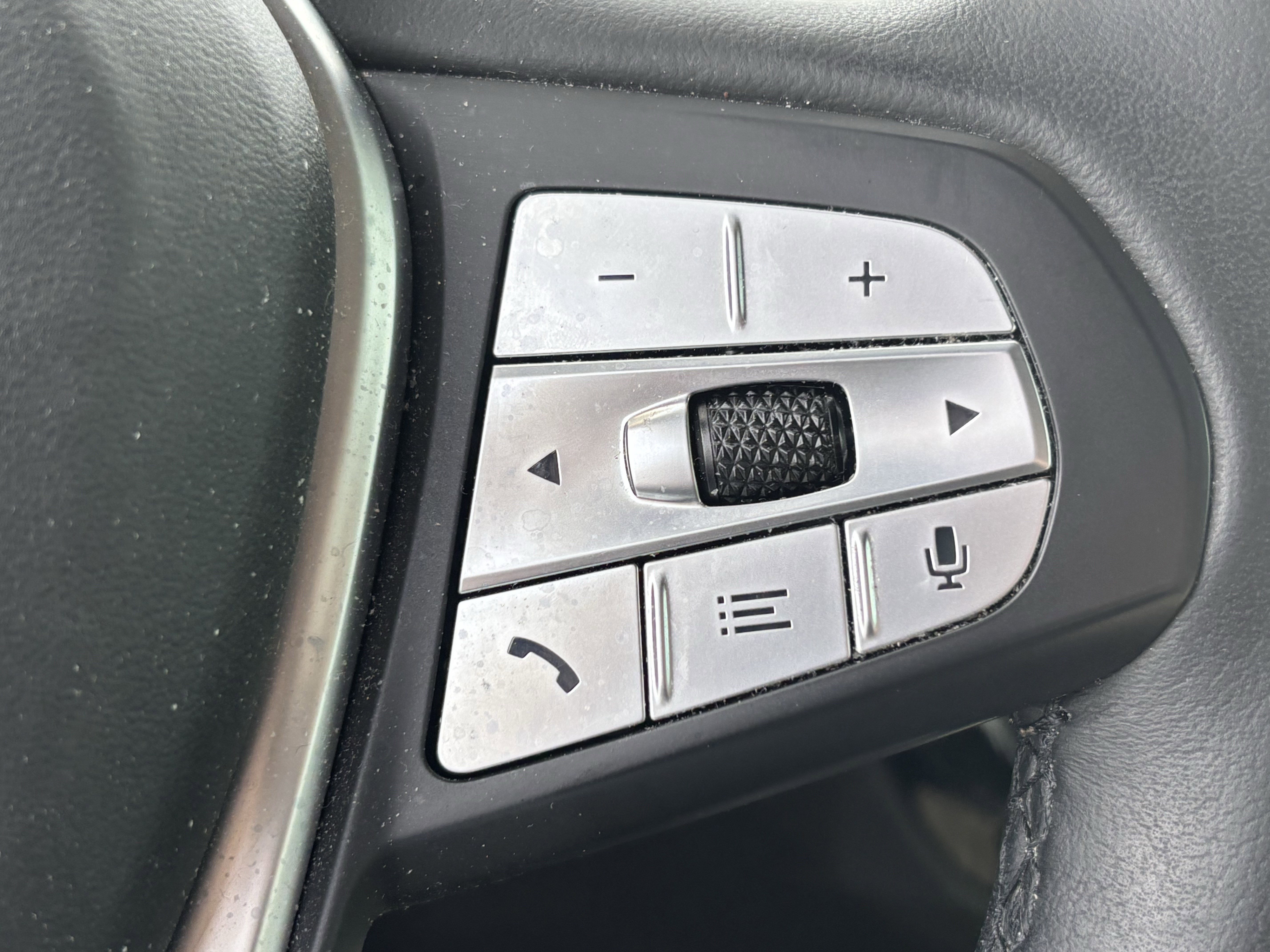 Used 2023 BMW X3 sDrive30i w/ Premium Package image 20