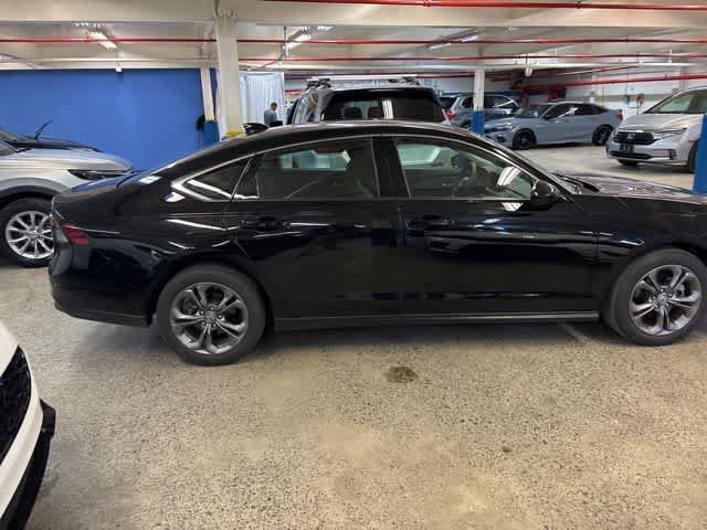Used 2024 Honda Accord EX image 19