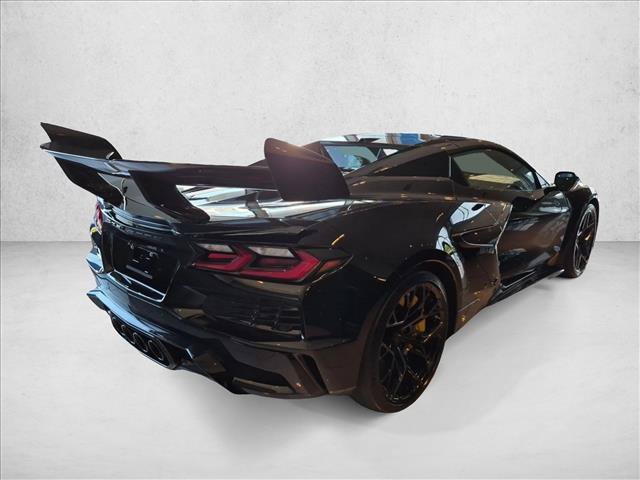 New 2027 Chevrolet Corvette ZR1 w/ ZR1 Carbon Fiber Aero Package RWD image 2