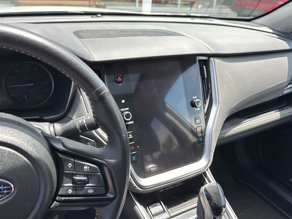 Used 2025 Subaru Outback Onyx Edition XT AWD/4WD image 16