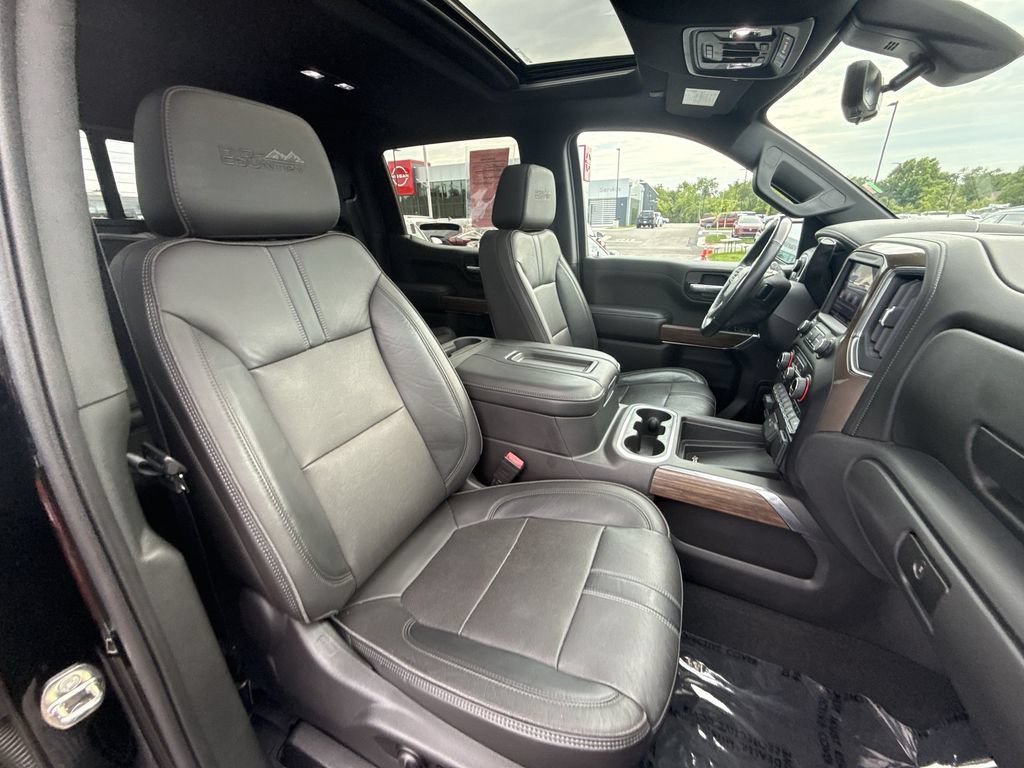 Used 2020 Chevrolet Silverado 1500 High Country AWD/4WD image 16