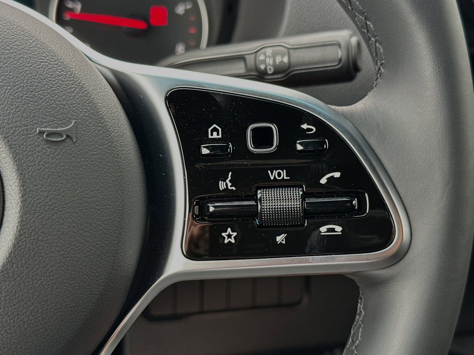 Used 2024 Mercedes-Benz Sprinter 2500 image 28