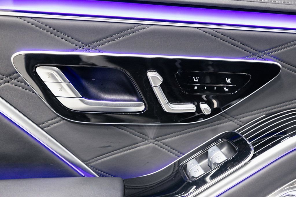 Used 2023 Mercedes-Benz Maybach S 680 4MATIC w/ Manufaktur Leather Package image 29