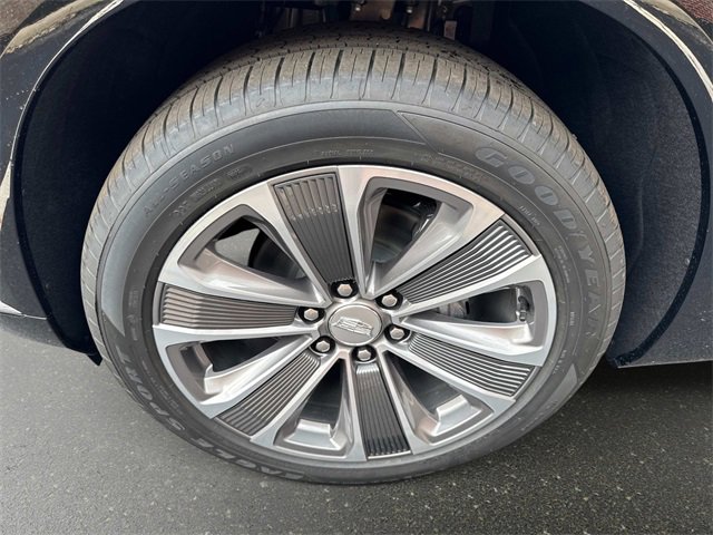 New 2026 Cadillac Vistiq Luxury w/ LPO, Floor Liner Package image 11