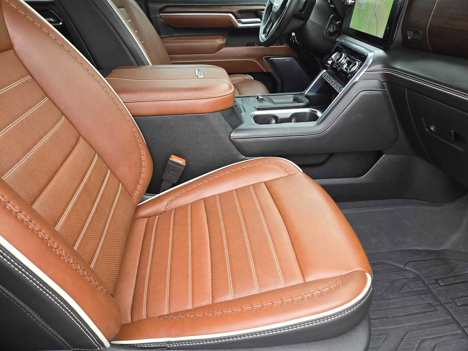 Certified 2024 GMC Sierra 2500 Denali Ultimate w/ Max Trailering Package image 15