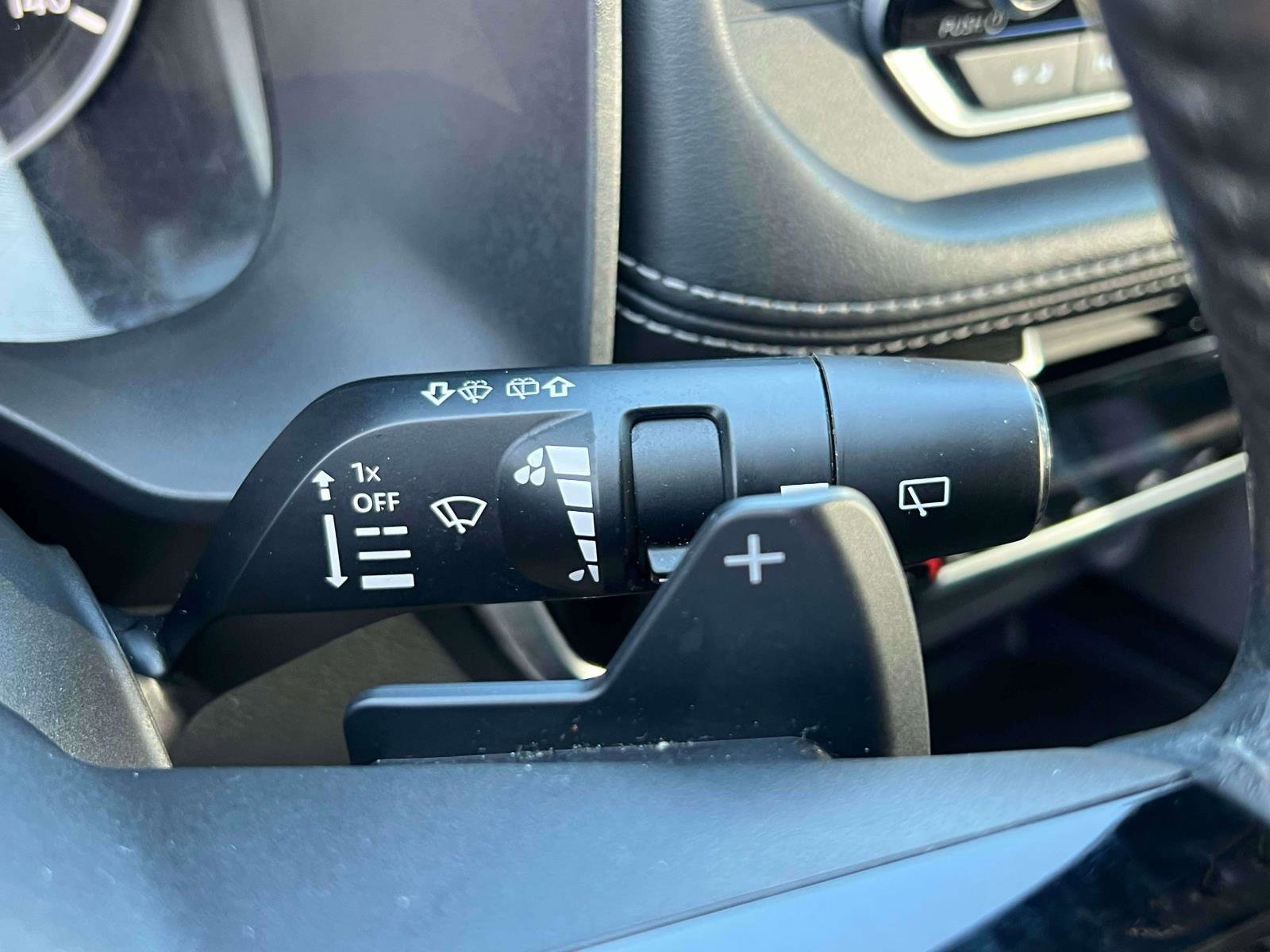 Used 2022 Nissan Rogue SV w/ SV Premium Package AWD/4WD image 16