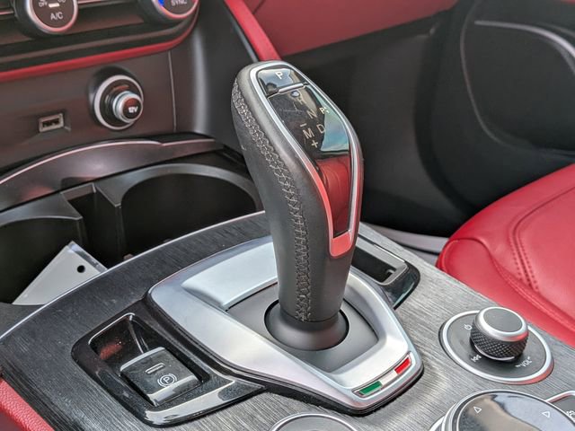Used 2020 Alfa Romeo Stelvio w/ Nero Edizione image 21
