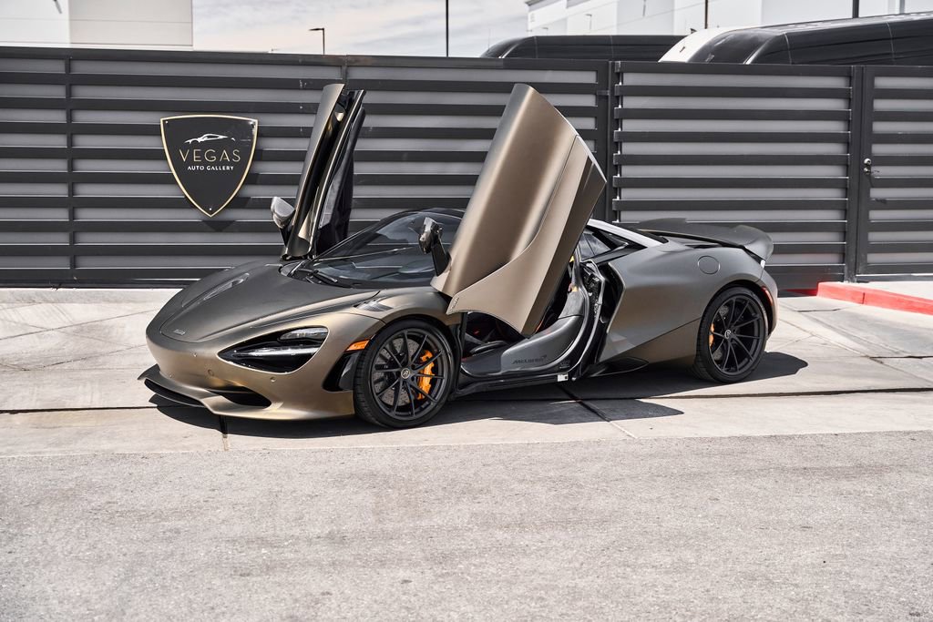 Used 2025 McLaren 750S Spider RWD image 19