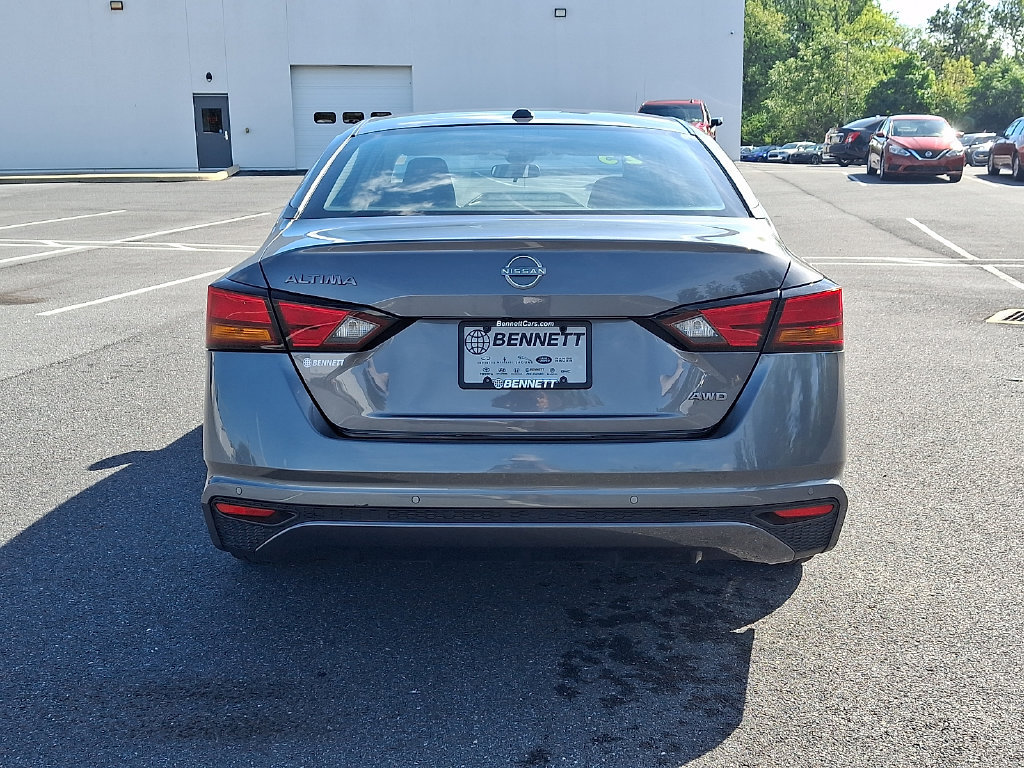 Used 2025 Nissan Altima 2.5 SV AWD/4WD image 5