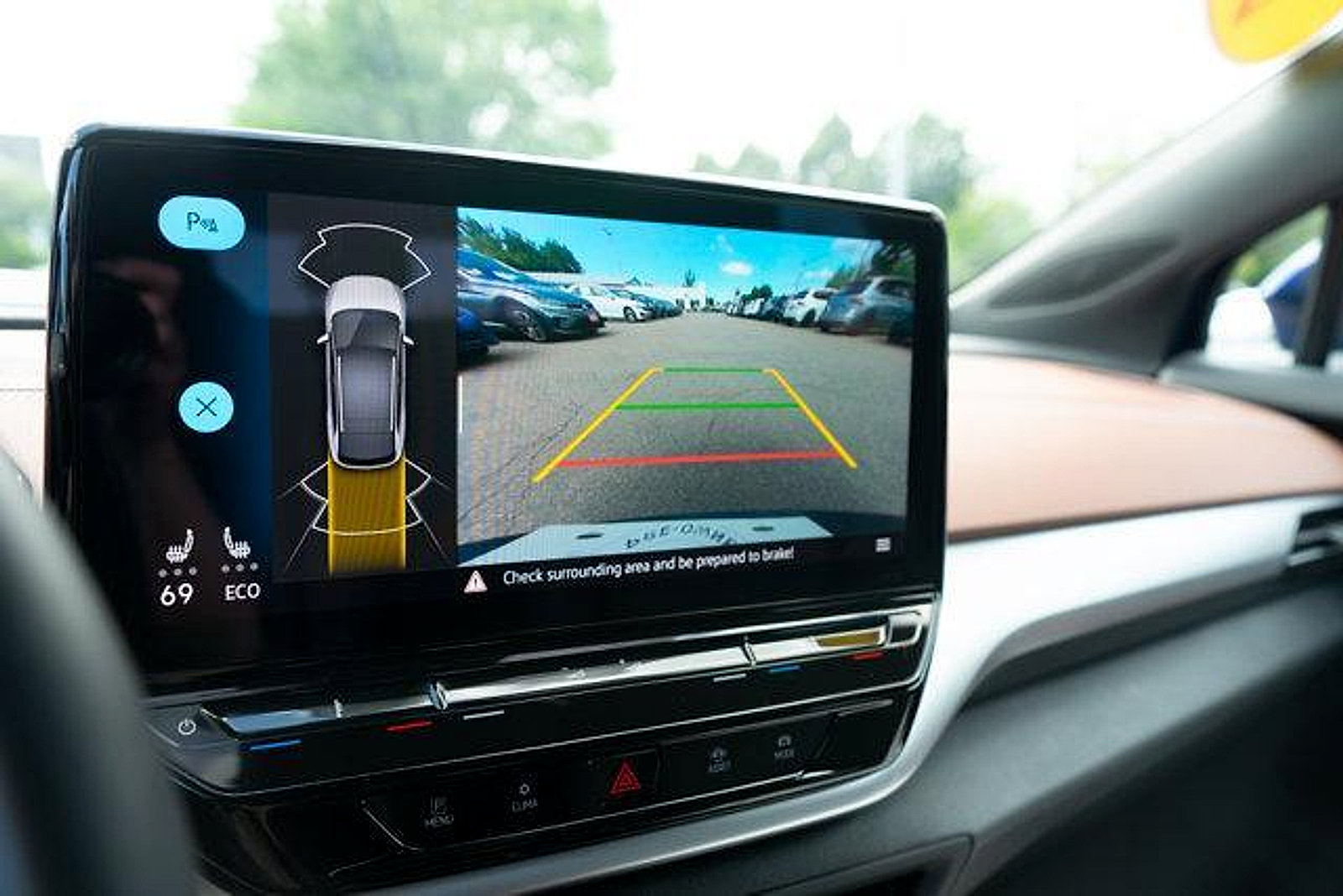 Certified 2022 Volkswagen ID.4 Pro S AWD/4WD image 19