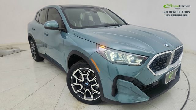 Used 2025 BMW X2 xDrive28i w/ Premium Package AWD/4WD image 1